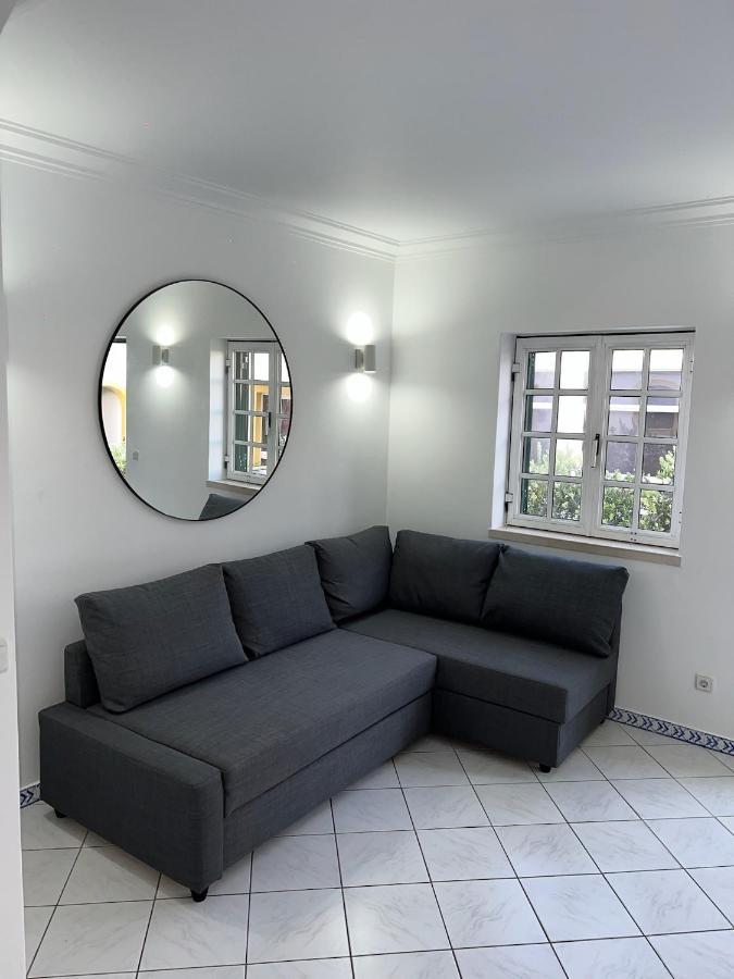 Relaxing 2 Bedroom House 5 Minutes Away From Vilamoura Marina クアルテイラ エクステリア 写真