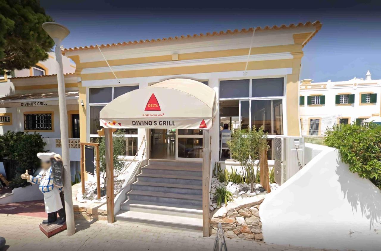 Relaxing 2 Bedroom House 5 Minutes Away From Vilamoura Marina クアルテイラ エクステリア 写真